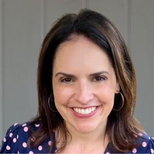 Alana Rocha headshot