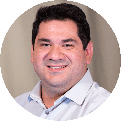 Nicholas Casas headshot.